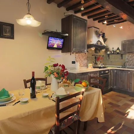 Nyaraló Holiday Glicine *